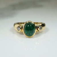 Rich Green Emerald Cabochon 18k Gold Ring