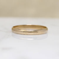 Slim 14k Gold Stepped Edge Wedding Band Size 11