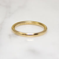 Curvy 18k Gold Size 5 Tiffany & Co. Band