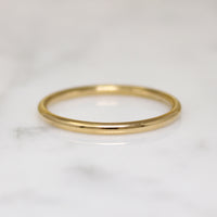 Shapely 18k Gold Size 10 Tiffany & Co. Band