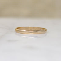 Slim 10k Gold Vintage Wedding Band Size 6.25