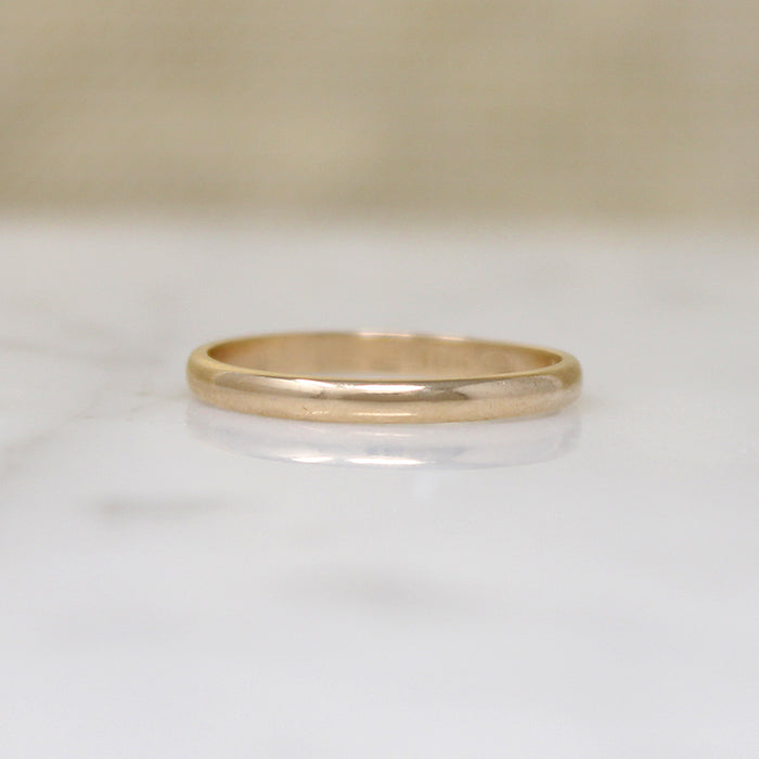 Slim 10k Gold Vintage Wedding Band Size 6.25
