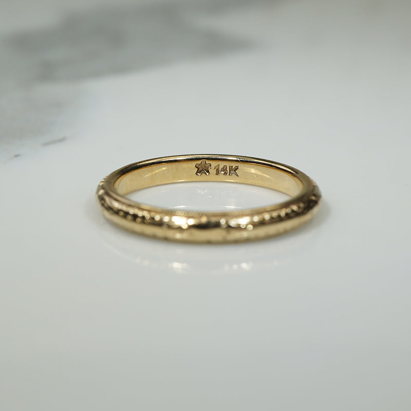 Engraved 1930s Yellow Gold Band