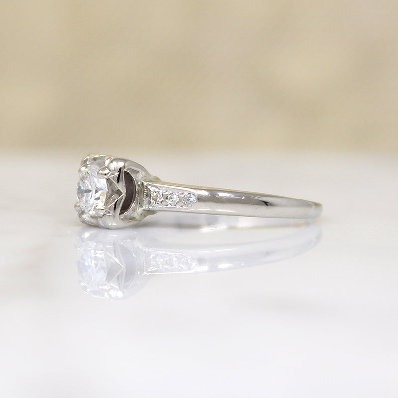Graceful 1940s Diamond & White Gold Engagement Ring