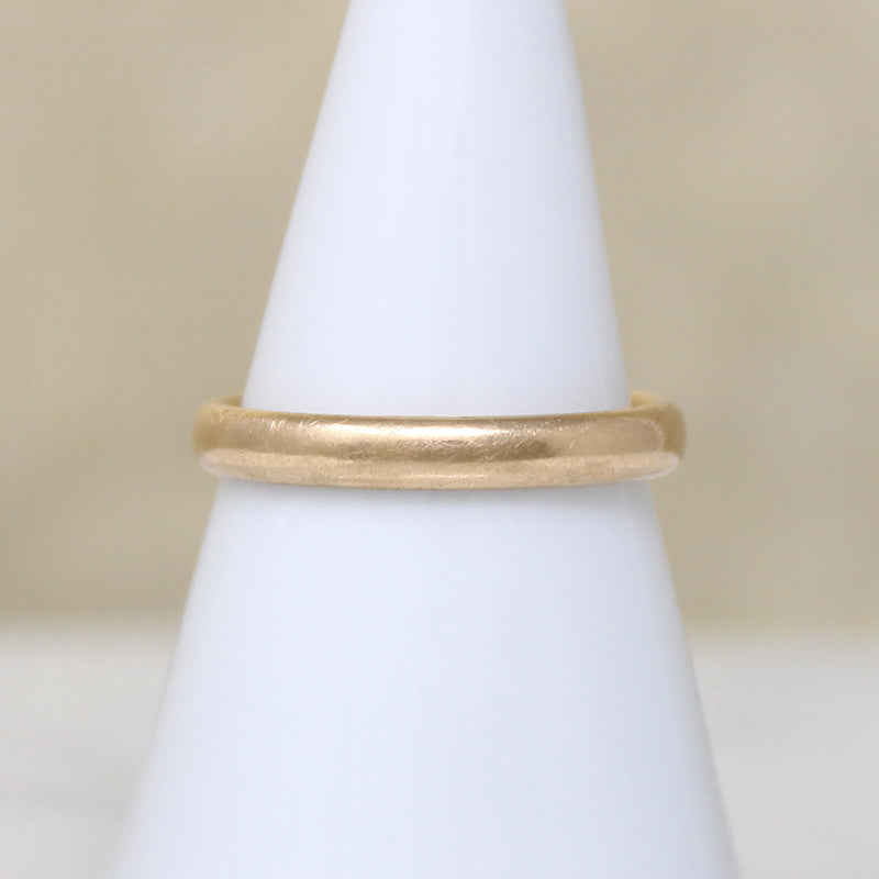 Simple 14k Gold ArtCarved Band Size 8