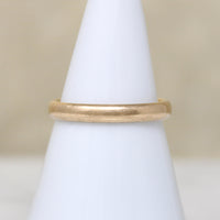 Simple 14k Gold ArtCarved Band Size 8