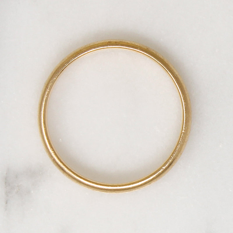 Simple 14k Gold ArtCarved Band Size 8