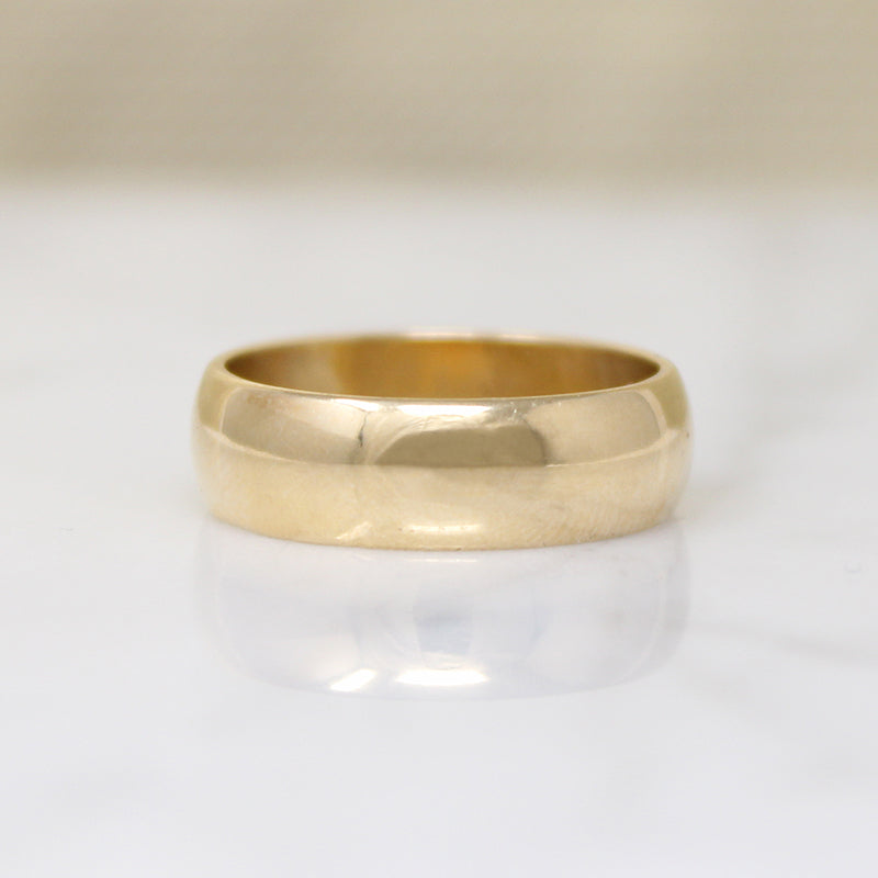 Glossy Gold ArtCarved Size 6.5 Half Round Band