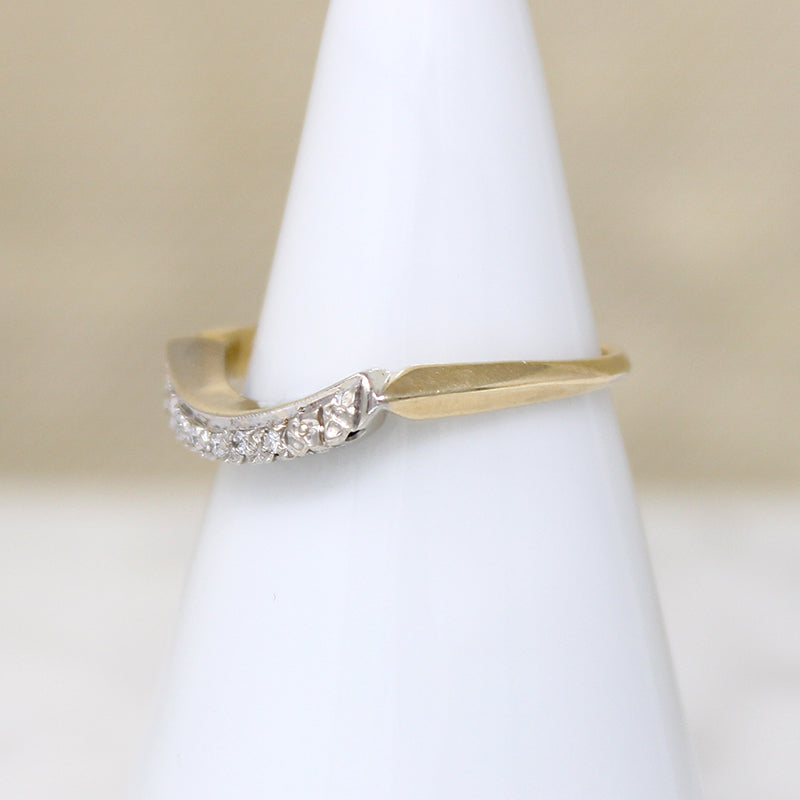 Rare Gem 1940s Curved Diamond Wedding Band