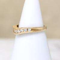 Chic Curved Gold & Diamond Wedding Band