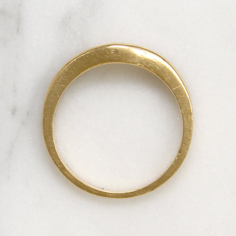 Chic Curved Gold & Diamond Wedding Band