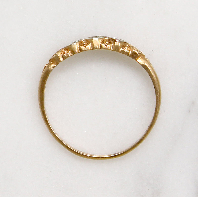 Romantic Deco Details Two-Tone Diamond Band