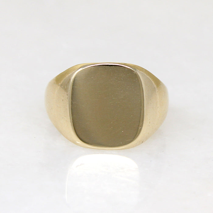 Curvaceous 10k Gold Mid Century Signet Ring