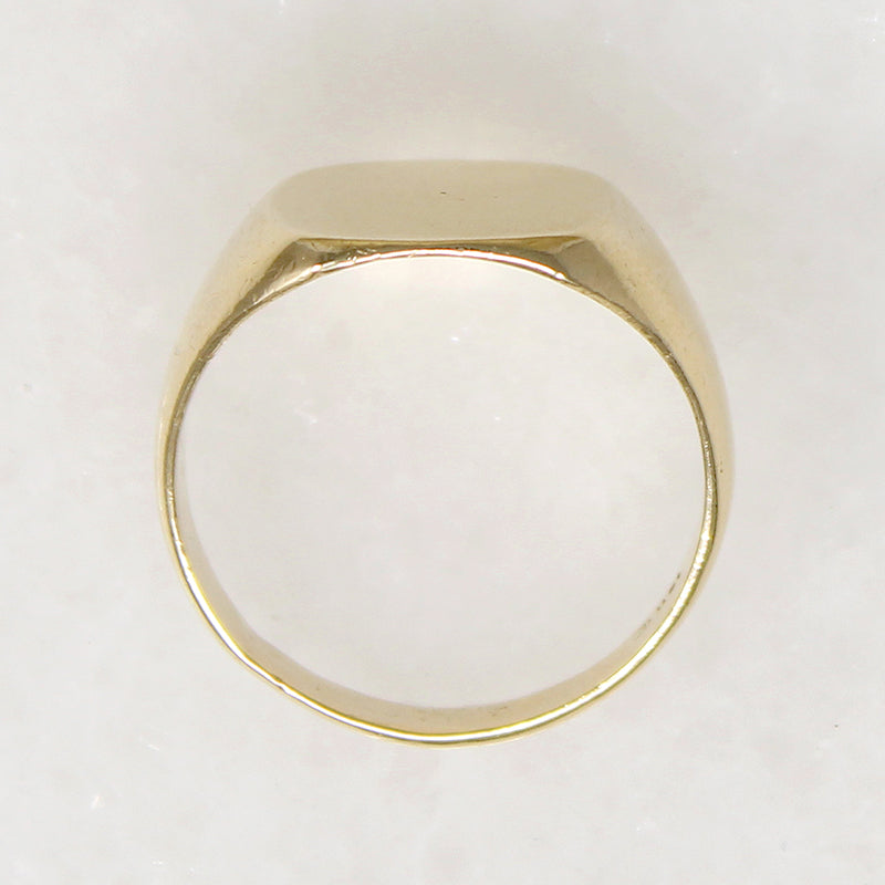 Curvaceous 10k Gold Mid Century Signet Ring