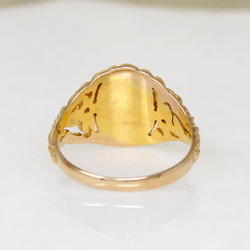 Lush & Leafy 10k Gold Signet Ring