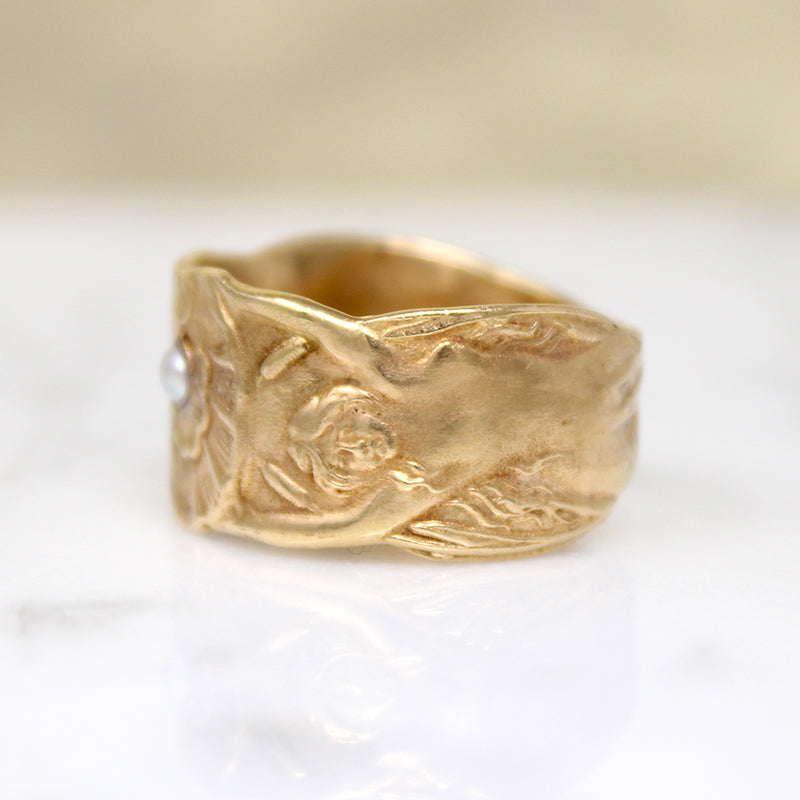 Dreamy Art Nouveau Revival Mermaid Motif Gold Band