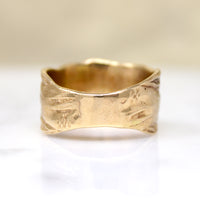 Dreamy Art Nouveau Revival Mermaid Motif Gold Band