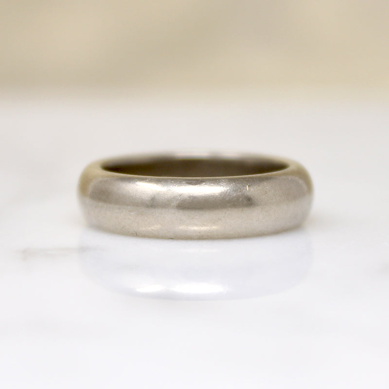Curvy Half Round 14k White Gold ArtCarved Band