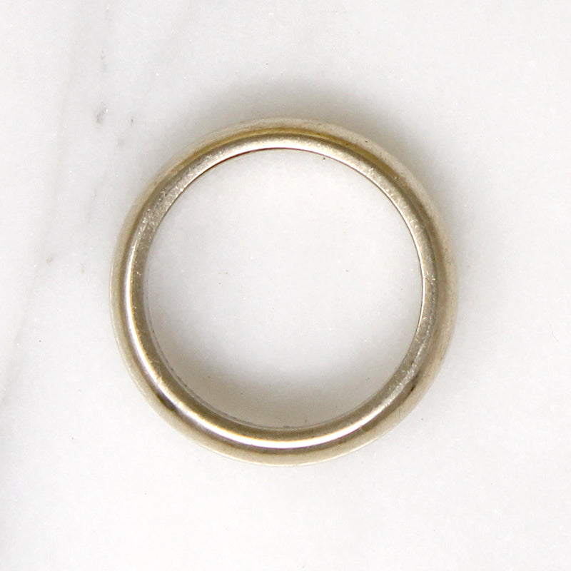 Curvy Half Round 14k White Gold ArtCarved Band
