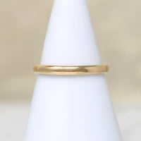 Simple Luxury 18k Gold VCA Band Size 6.5