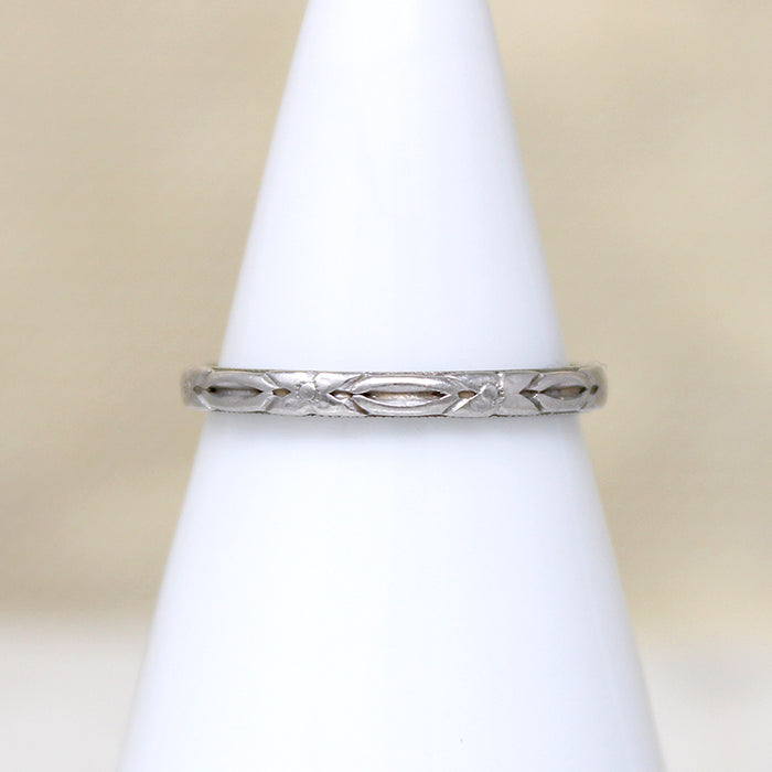 Sweet Engraved Platinum Wedding Band