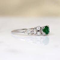 Captivating Emerald & Diamond Buckle Ring