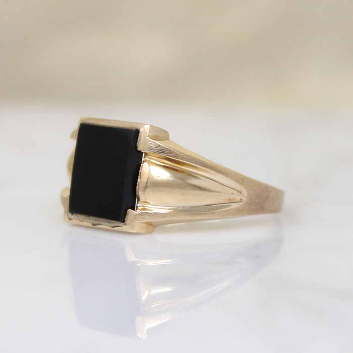 Sophisticated Mid Century Onyx & Gold Signet Ring
