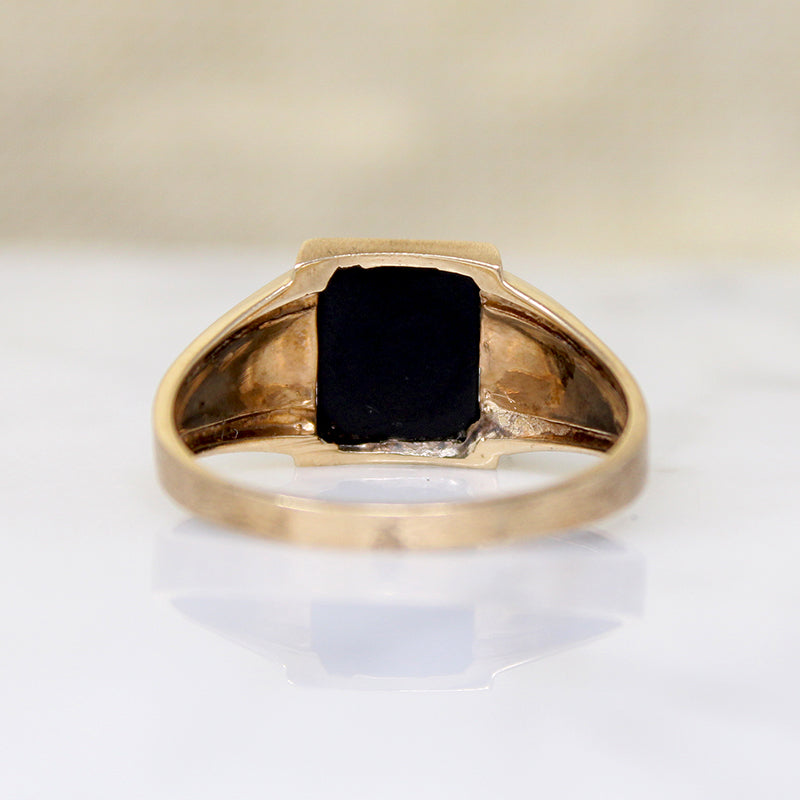 Sophisticated Mid Century Onyx & Gold Signet Ring