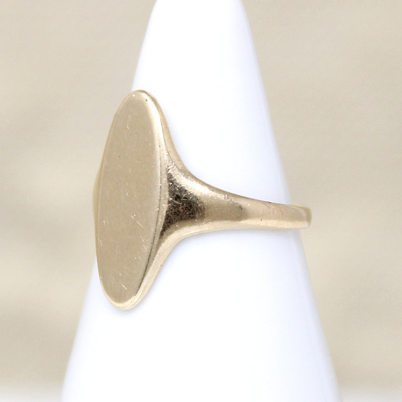 Adorable Size 3.25 14k Gold Signet Ring