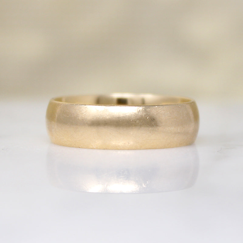Classic 14k Gold Comfort Fit Band Size 9