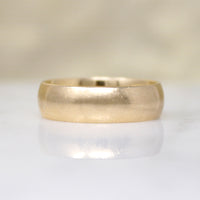Classic 14k Gold Comfort Fit Band Size 9