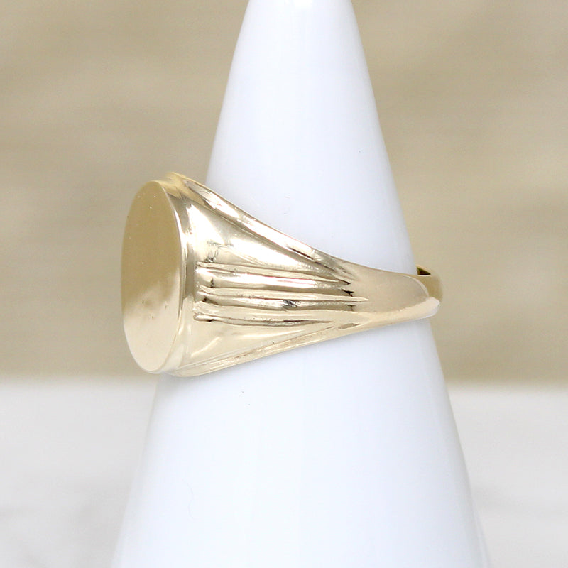 Sophisticated Grooved 10k Gold Signet Ring