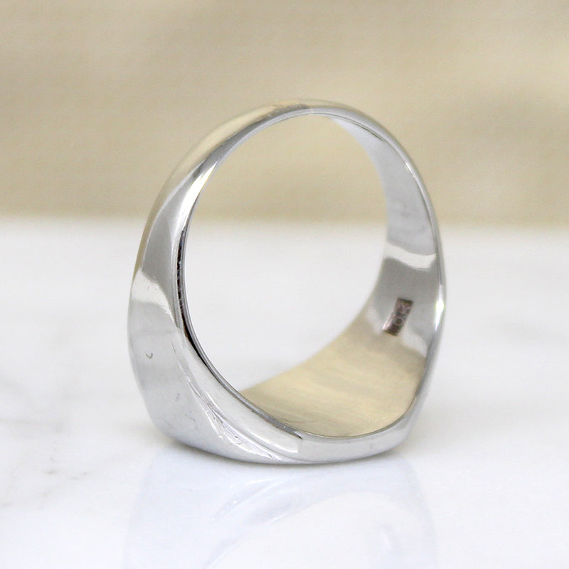 Pretty 10k White Gold Signet Ring