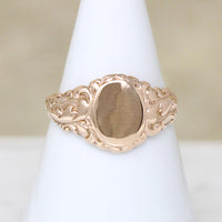 Acanthus Motif 10k Gold Signet Ring