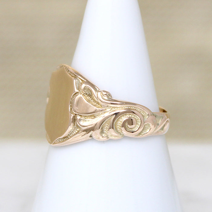Edwardian 10k Gold Signet Ring with Foliate Motif