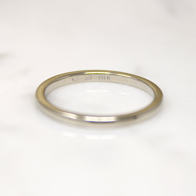 Slim 18k White Gold Wedding Band Size 6.75