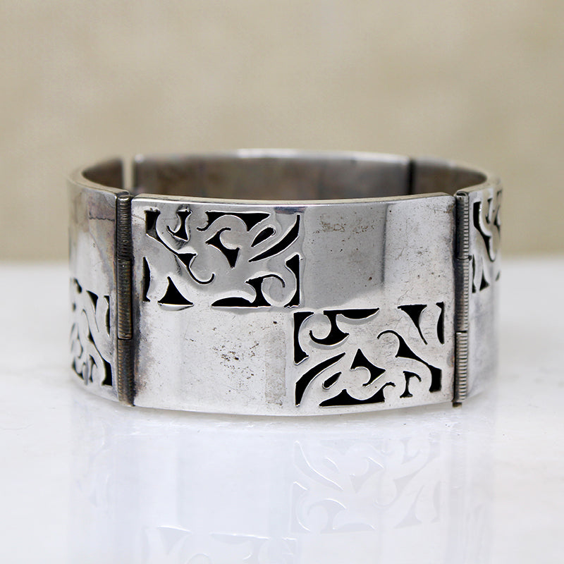 Enchanting Shadowbox Bracelet & Earring Set
