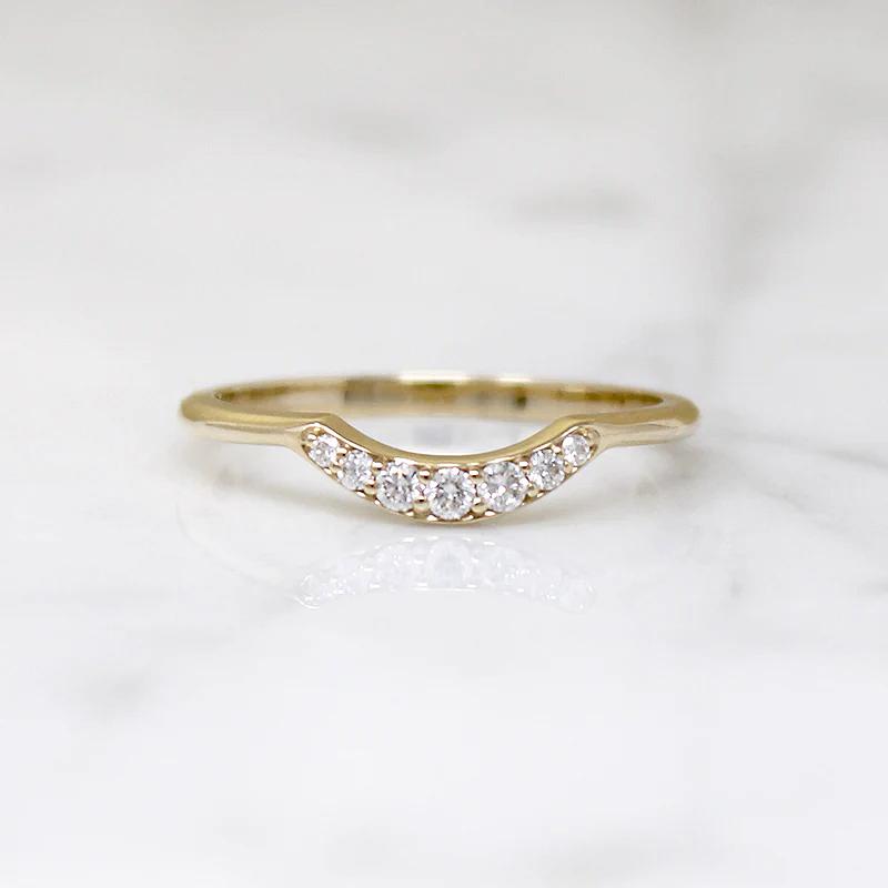 Sparkling Diamond Nesting Band in Recycled Gold