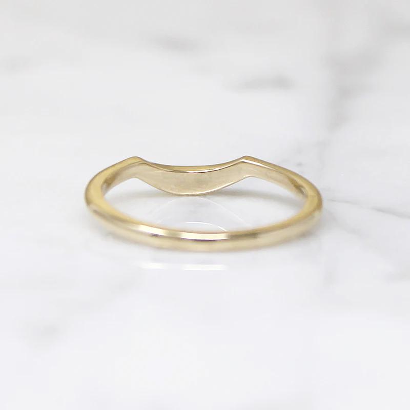 Sparkling Diamond Nesting Band in Recycled Gold