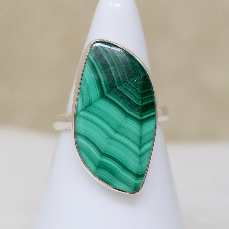 Poison-Green Malachite Spiderweb Ring
