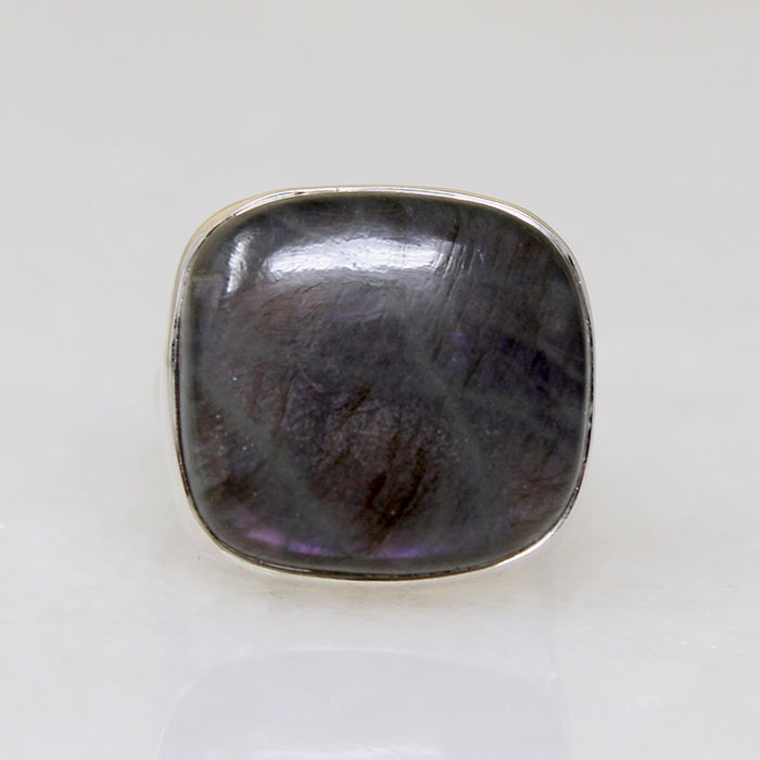 Gorgeous Labradorite in Sterling Silver Artisan Ring