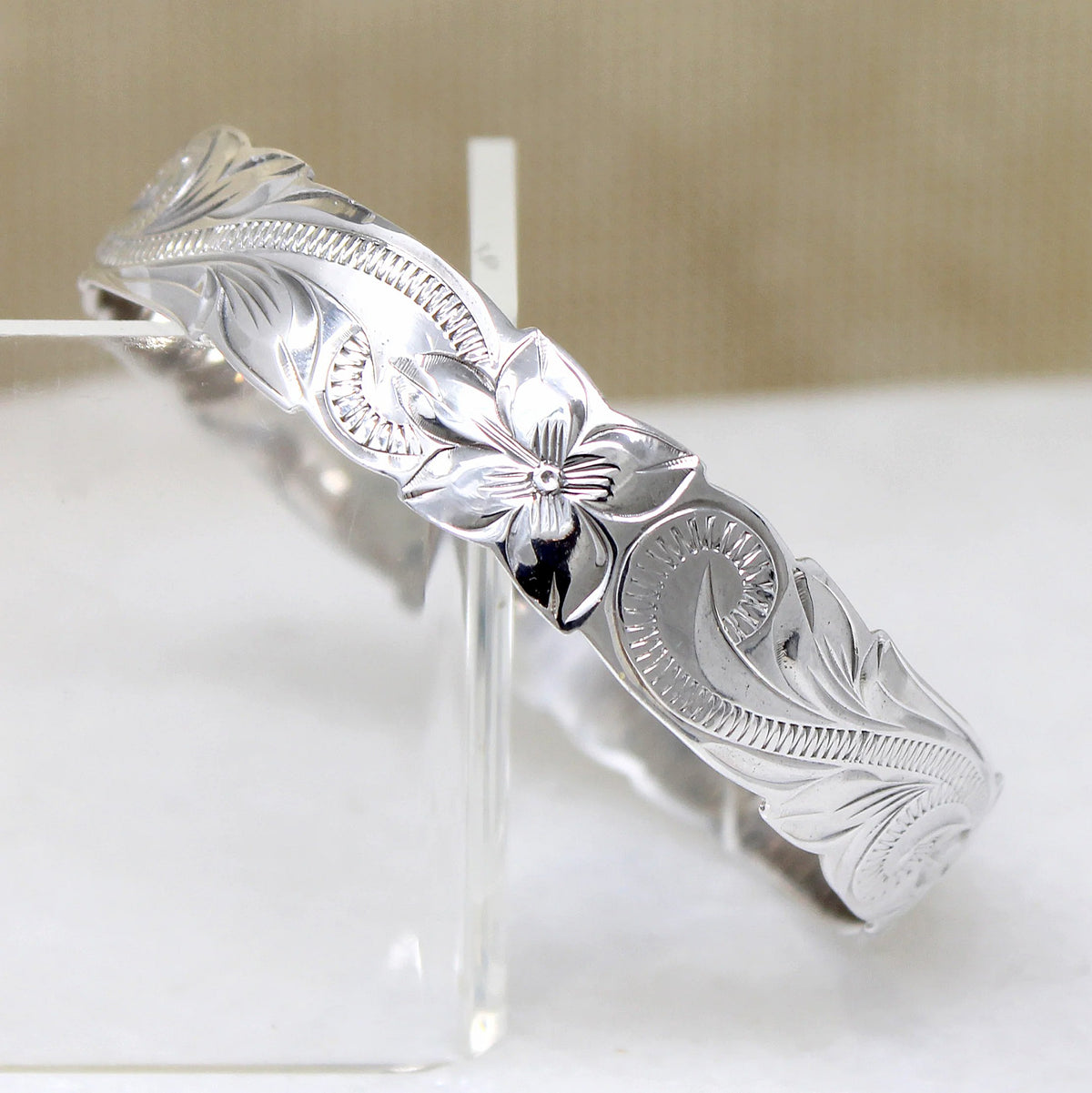 Lush Hawaiian Pua Kala Flower Sterling Bangle