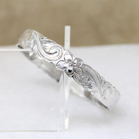 Pua Kala Flowers & Long Leaves Engraved Sterling Bangle