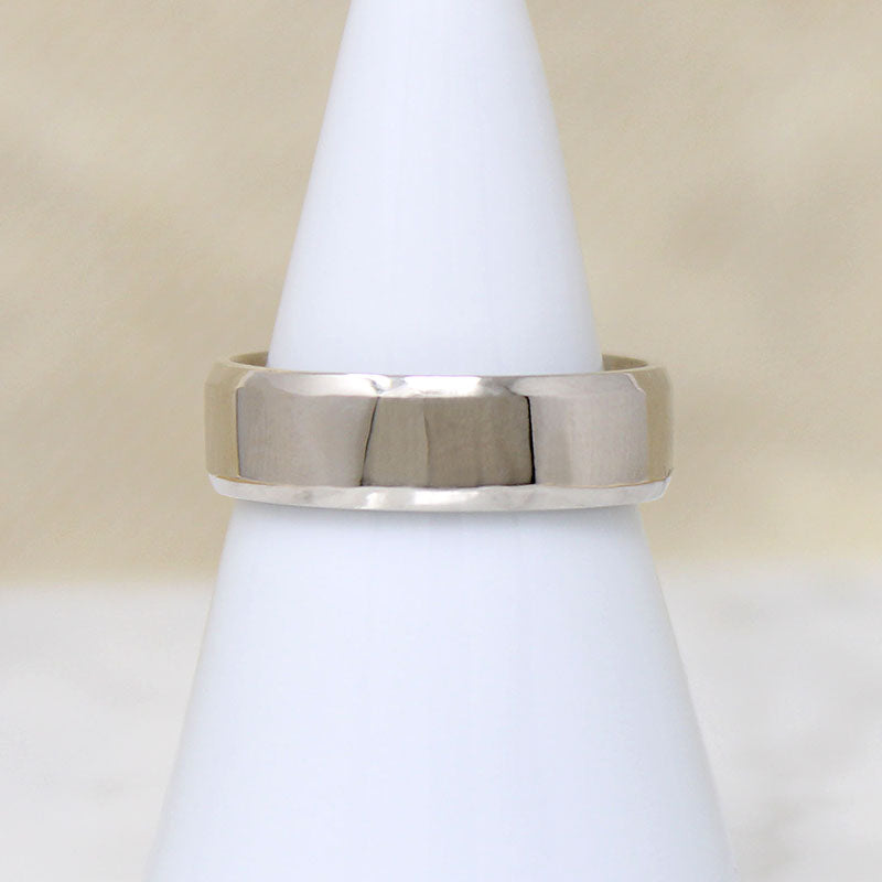 Recycled White Gold Beveled Edge Wedding Band