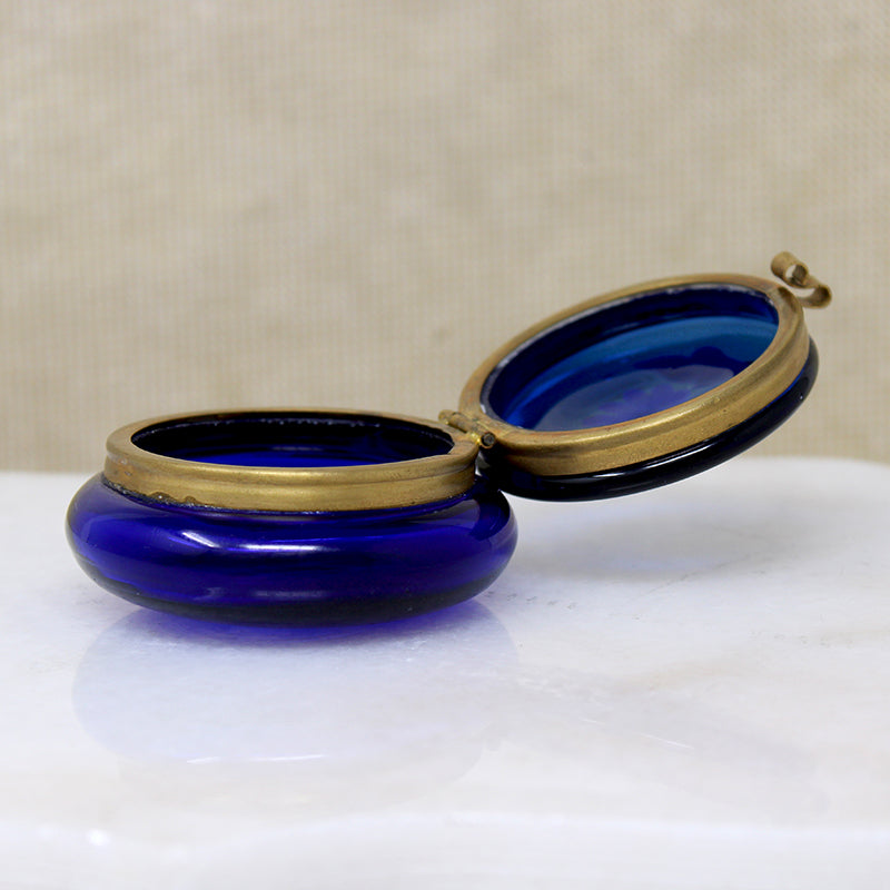 Daisy Nosegay Cobalt Blue Glass Patch Box