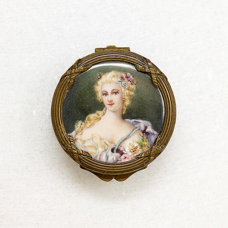 Charming Gilded Bronze Victorian Portrait Box