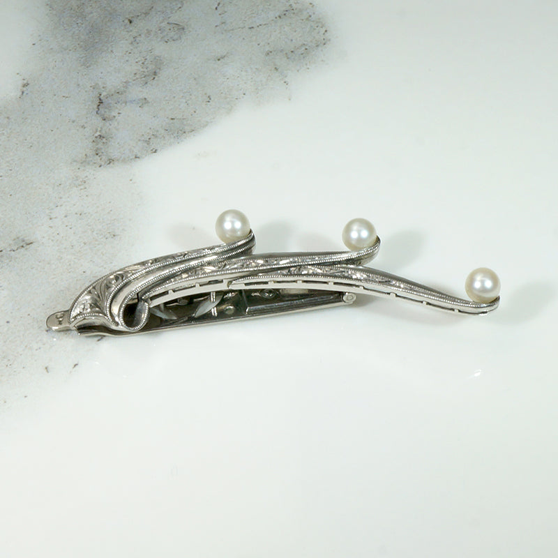 Flamboyant Engraved Silver & Pearl Tie Clip