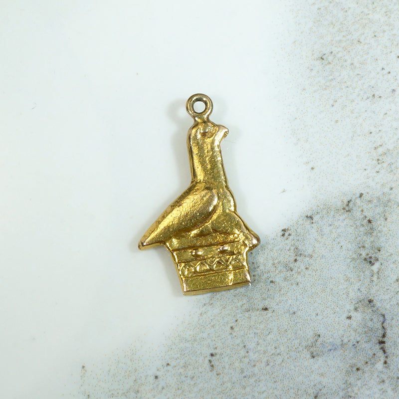 Pigeon on a Pedestal 9k Gold Charm