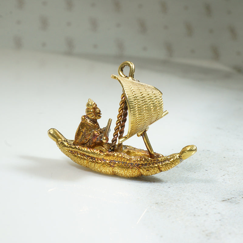 Sampam Sail Boat Charm in 18k Gold