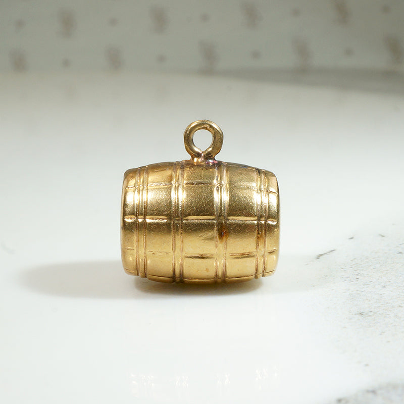 Wee Barrel Charm in 18k Gold